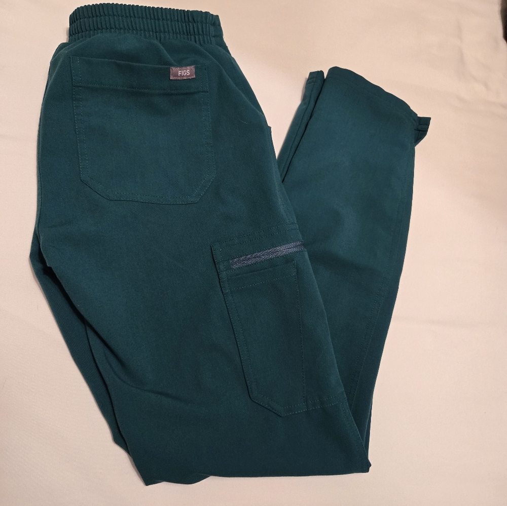 Figs Yola Hunter Green